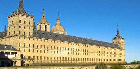 Alberto Loyo/Shutterstock.com
